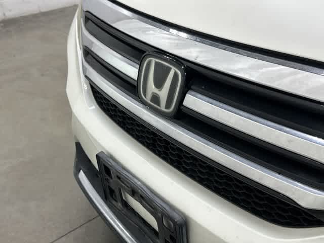 2016 Honda Pilot photo 31 of 33