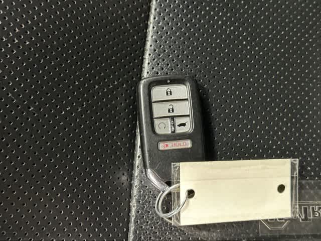 2016 Honda Pilot photo 33 of 33