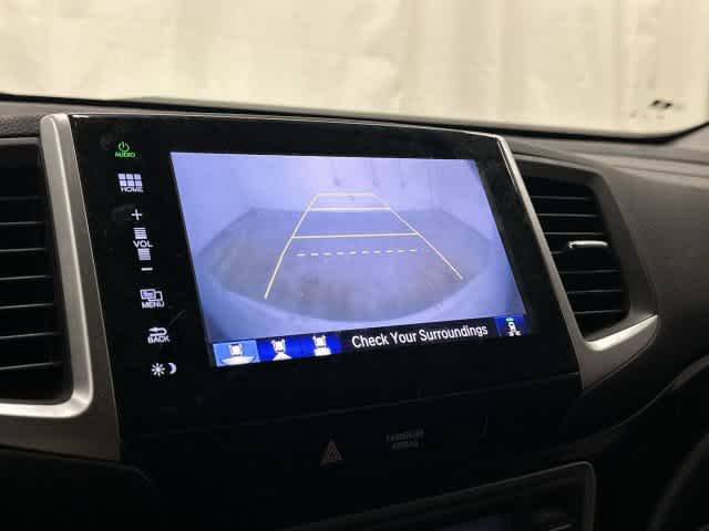 2016 Honda Pilot photo 23 of 33