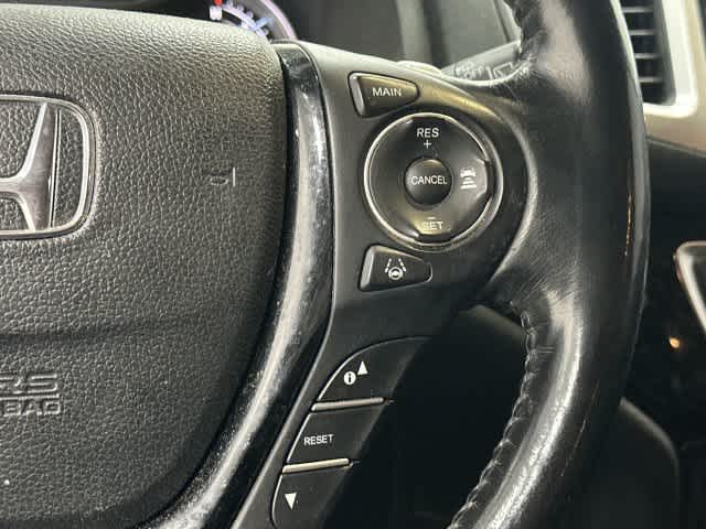2016 Honda Pilot photo 18 of 33
