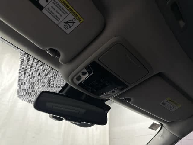 2016 Honda Pilot photo 21 of 33