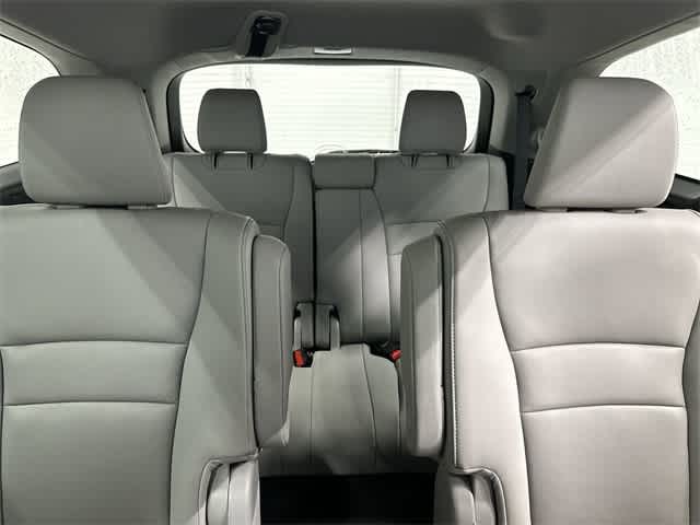 2019 Honda Pilot Touring 7-Passenger Lunar Silver Metallic at Lexus Southwest Houston