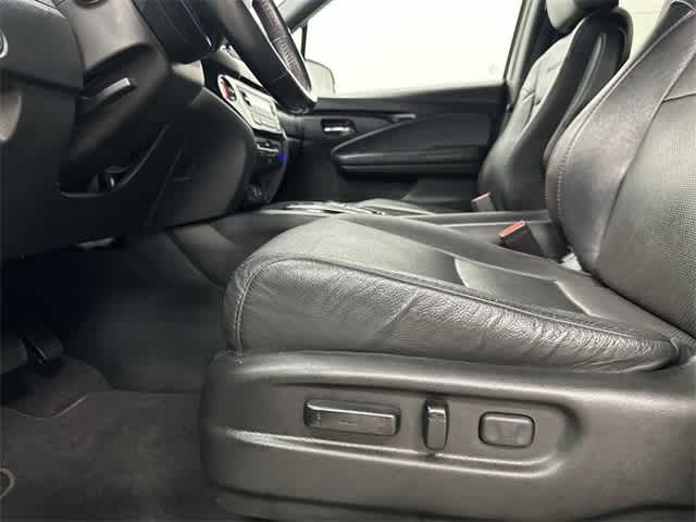 2022 Honda Pilot Black Edition Platinum White Pearl at Sterling McCall Acura