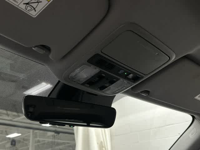 2020 Honda Pilot photo 21 of 33