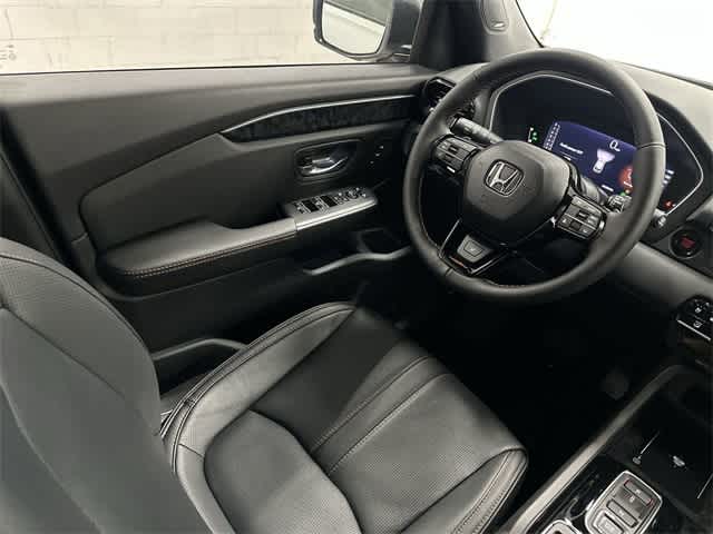 2026 Honda Passport TrailSport Elite Platinum White Pearl at Honda of Clear Lake