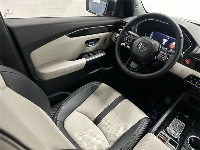 2026 Honda Passport TrailSport Elite Sonic Gray Pearl at Honda of Clear Lake