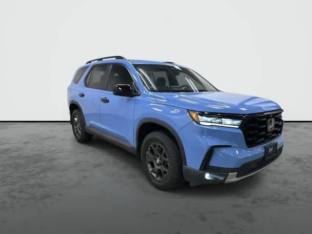 2025 Honda Pilot TrailSport Diffused Sky Pearl at Beck & Masten Kia