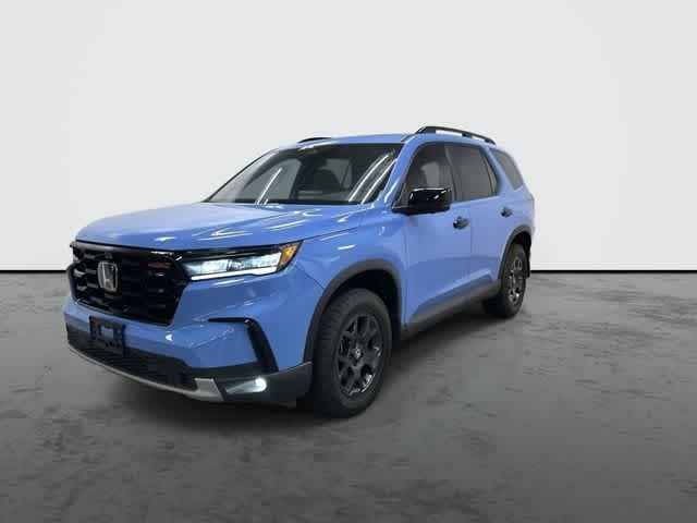 2025 Honda Pilot TrailSport Diffused Sky Pearl at Beck & Masten Kia
