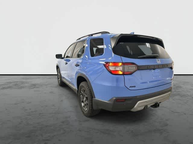 2025 Honda Pilot TrailSport Diffused Sky Pearl at Beck & Masten Kia