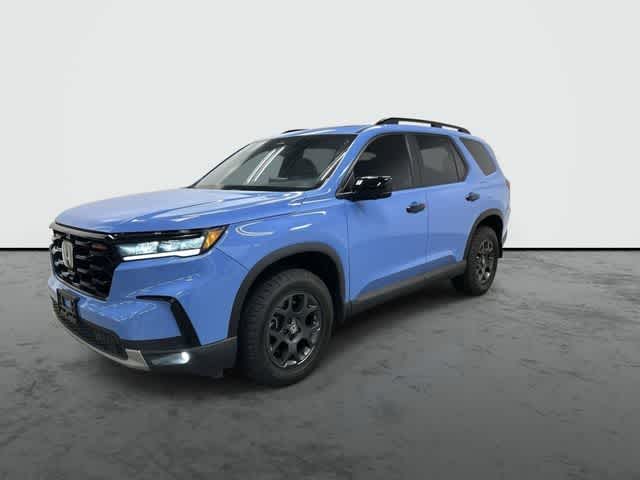 2025 Honda Pilot TrailSport Diffused Sky Pearl at Beck & Masten Kia