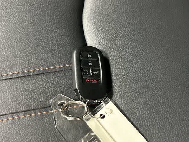 2025 Honda Pilot TrailSport Lunar Silver Metallic at Honda of Clear Lake