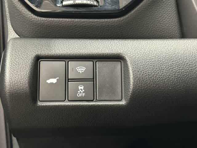 2025 Honda Pilot TrailSport Lunar Silver Metallic at Honda of Clear Lake