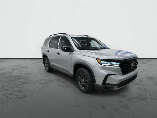 2025 Honda Pilot TrailSport Lunar Silver Metallic at Honda of Clear Lake