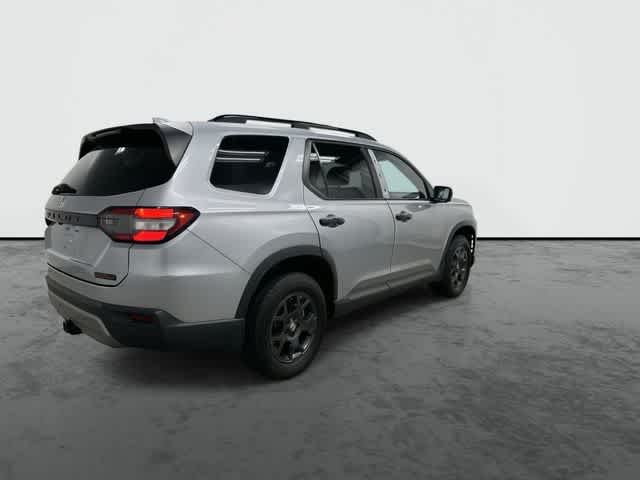 2025 Honda Pilot TrailSport Lunar Silver Metallic at Honda of Clear Lake