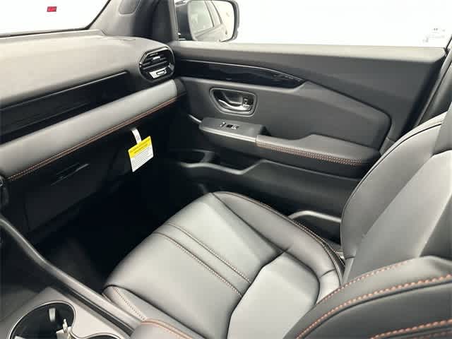 2025 Honda Pilot TrailSport Crystal Black Pearl at Honda of Clear Lake