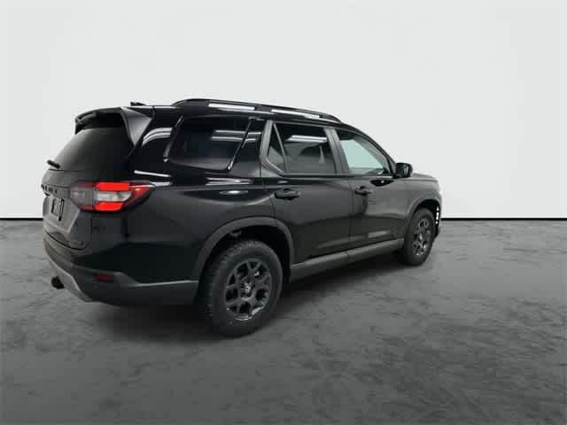 2025 Honda Pilot TrailSport Crystal Black Pearl at Honda of Clear Lake