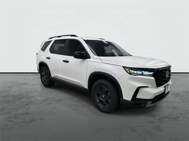 2025 Honda Pilot TrailSport Platinum White Pearl at Honda of Clear Lake