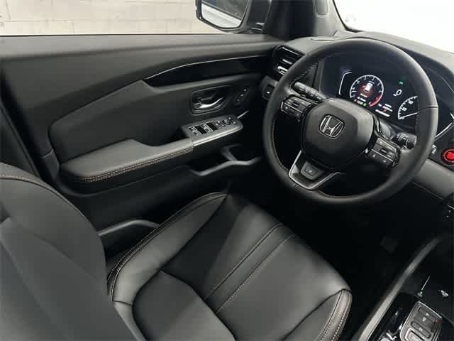 2025 Honda Pilot TrailSport Platinum White Pearl at Honda of Clear Lake