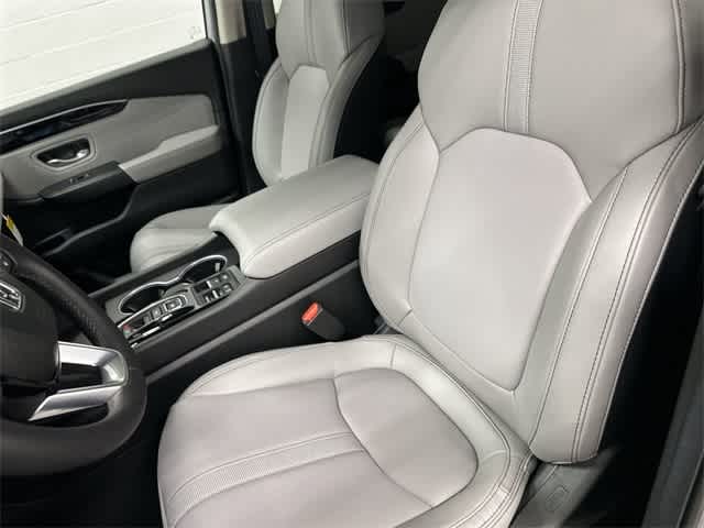 2025 Honda Pilot Touring Lunar Silver Metallic at Honda of Clear Lake