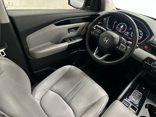 2025 Honda Pilot Touring Lunar Silver Metallic at Honda of Clear Lake