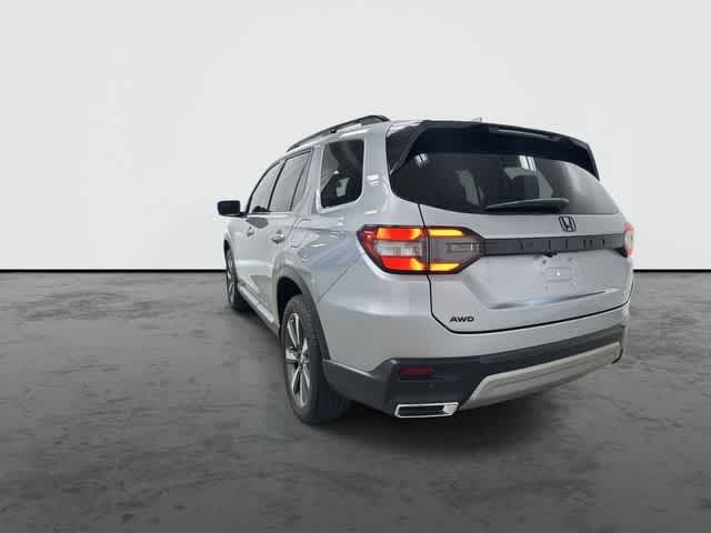 2025 Honda Pilot Touring Lunar Silver Metallic at Honda of Clear Lake