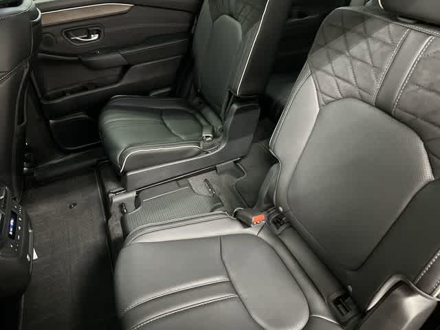 2026 Honda Pilot Elite Crystal Black Pearl at Beck & Masten Kia