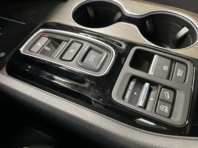 2026 Honda Pilot Elite Crystal Black Pearl at Beck & Masten Kia