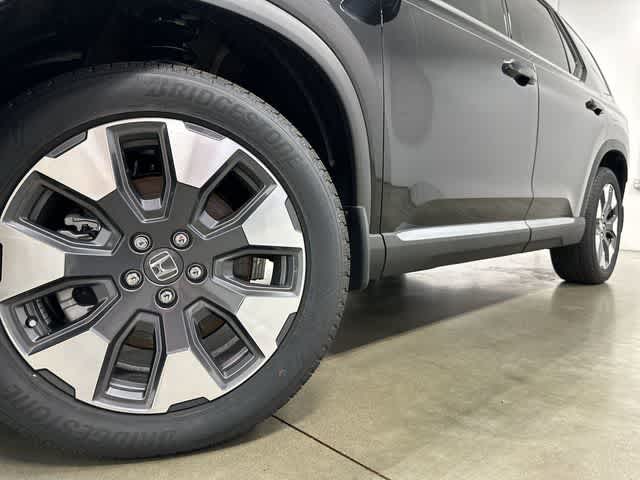 2026 Honda Pilot Elite Crystal Black Pearl at Beck & Masten Kia