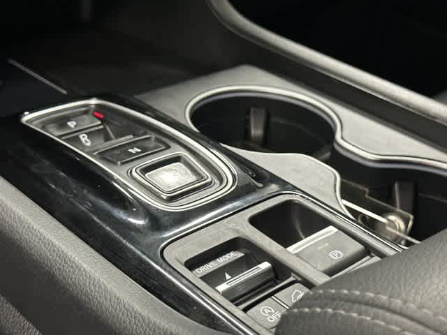 2023 Honda Pilot photo 25 of 33