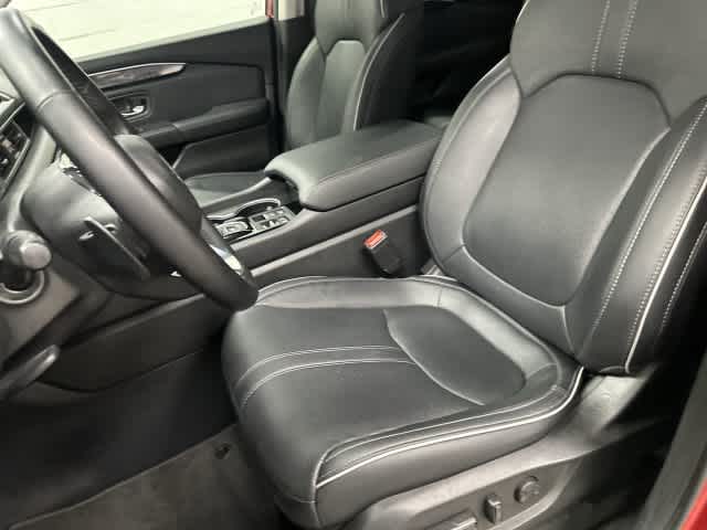 2023 Honda Pilot photo 10 of 33