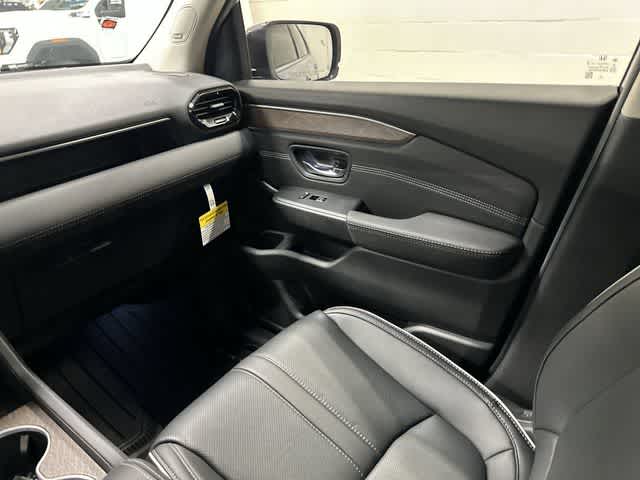 2026 Honda Pilot Elite Sonic Gray Pearl at Team Honda