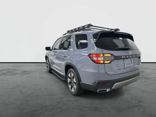 2026 Honda Pilot Elite Sonic Gray Pearl at Team Honda