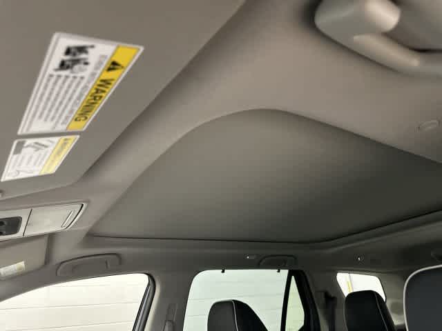 2026 Honda Pilot photo 28 of 33