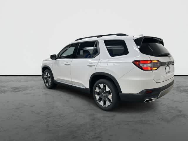 2026 Honda Pilot Elite Platinum White Pearl at Team Honda
