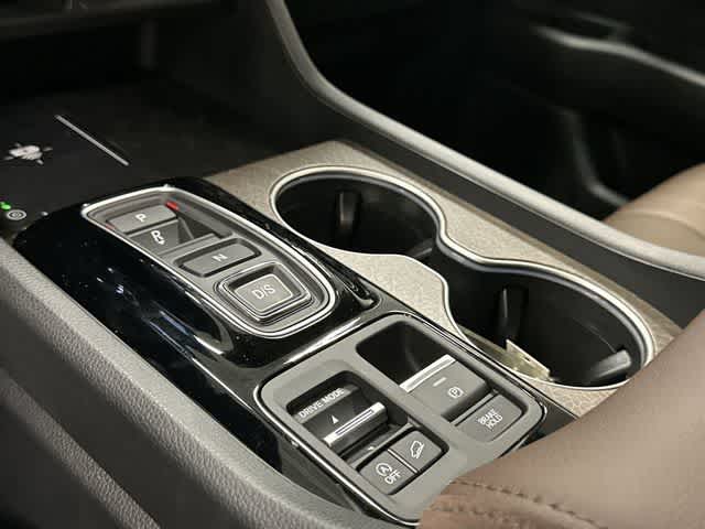 2026 Honda Pilot Elite Platinum White Pearl at Team Honda