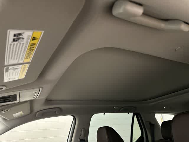 2026 Honda Pilot Elite Platinum White Pearl at Team Honda