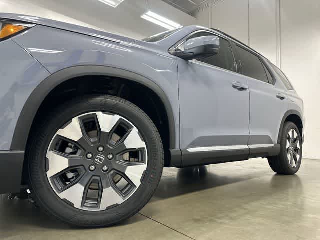 2026 Honda Pilot Elite Sonic Gray Pearl at Honda of Clear Lake