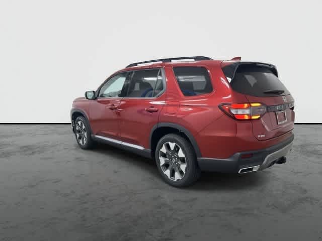 2026 Honda Pilot photo 2 of 32