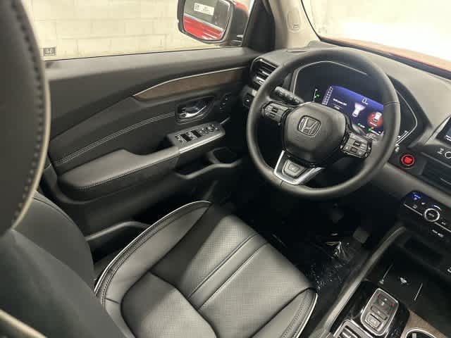 2026 Honda Pilot photo 12 of 32