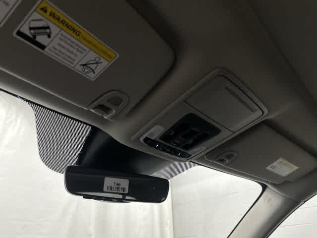 2026 Honda Pilot photo 20 of 32