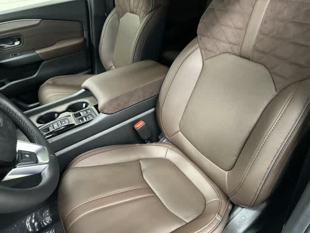 2026 Honda Pilot photo 10 of 33