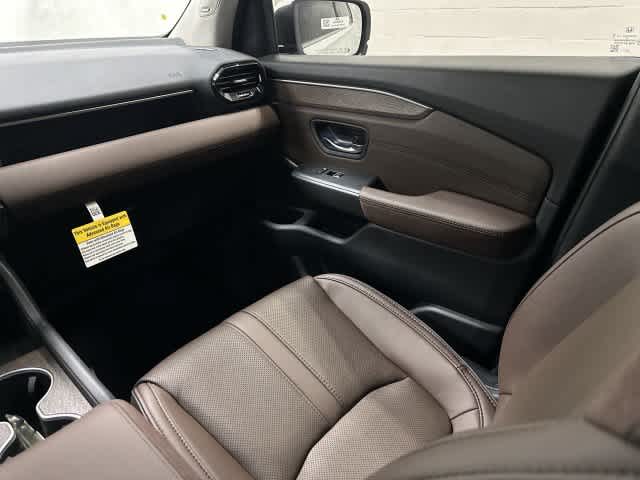 2026 Honda Pilot photo 13 of 33