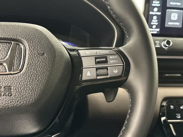 2026 Honda Pilot photo 18 of 33