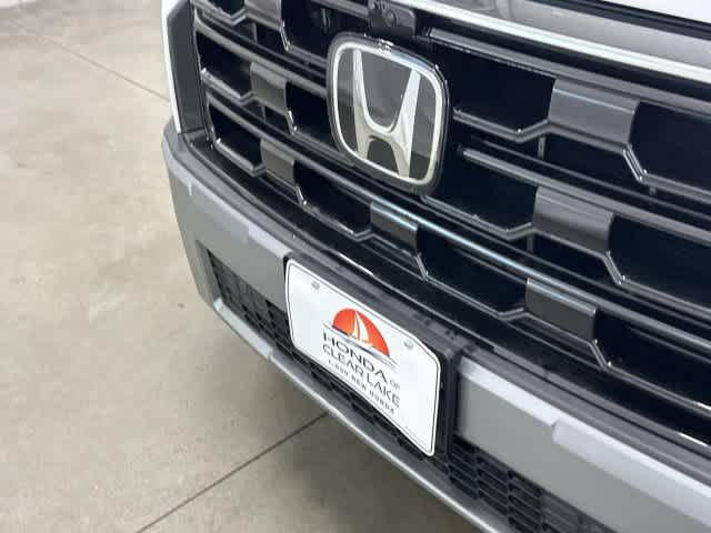 2026 Honda Pilot photo 31 of 33