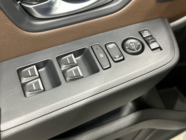 2026 Honda Pilot photo 20 of 33