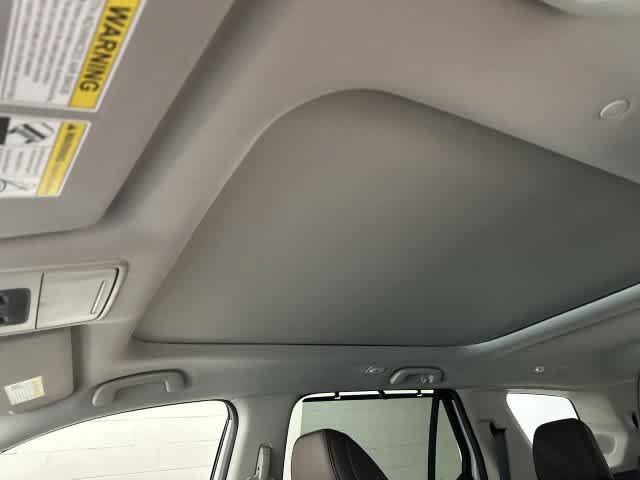2026 Honda Pilot photo 28 of 33