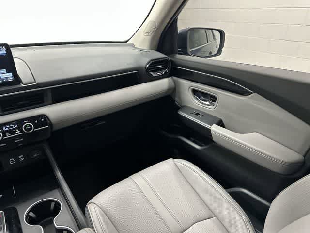 2025 Honda Pilot Elite Obsidian Blue Pearl at Honda of Clear Lake