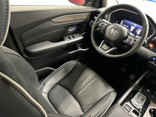 2026 Honda Pilot photo 12 of 33