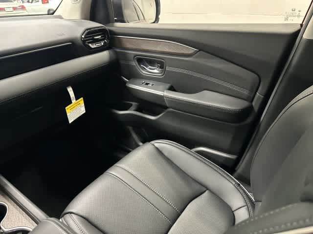 2026 Honda Pilot photo 13 of 33