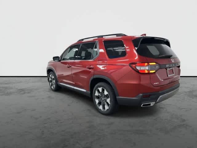 2026 Honda Pilot photo 2 of 33
